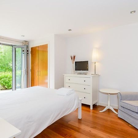 Lanes Hotel West Coker Bagian luar foto
