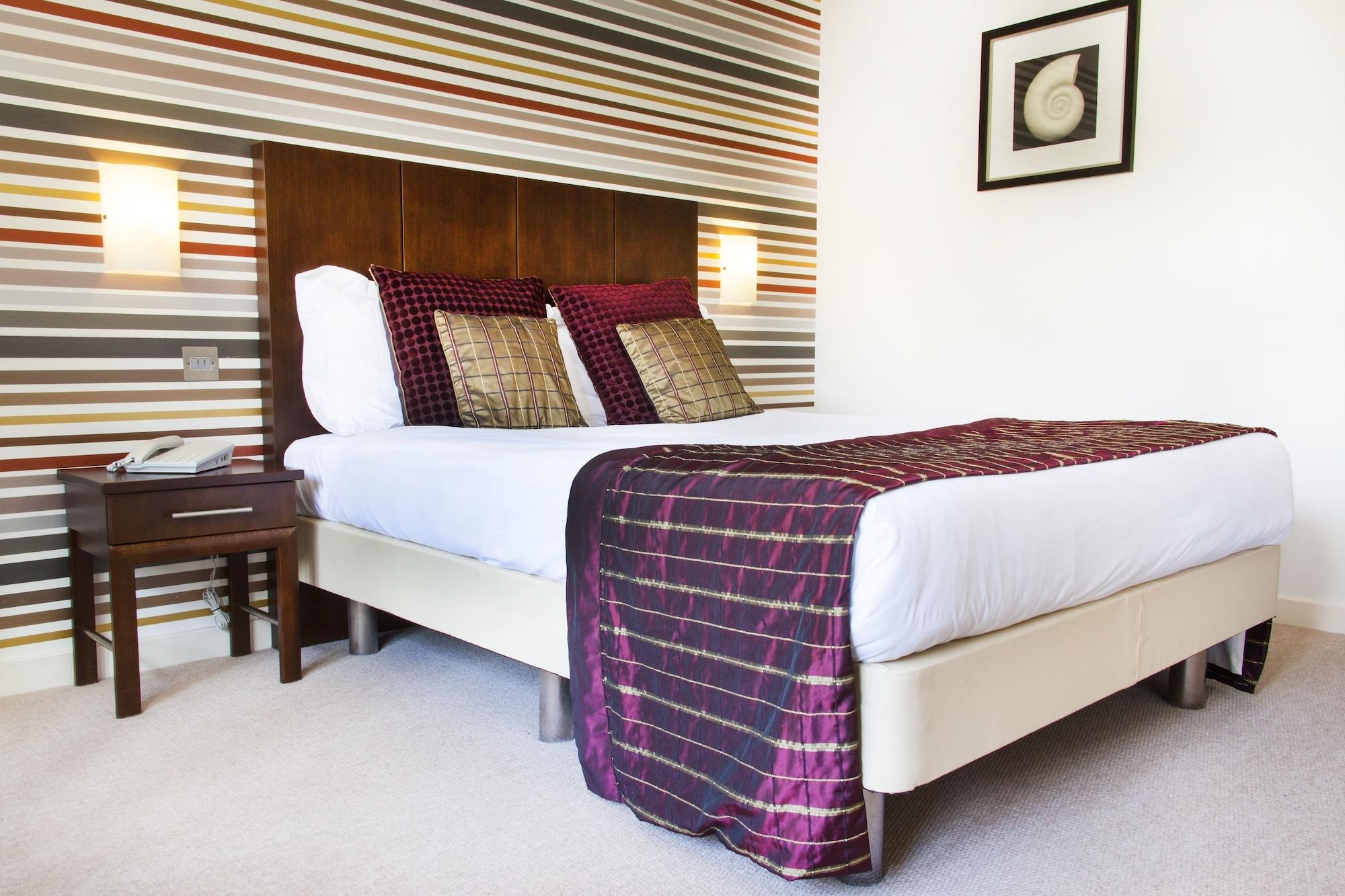 Lanes Hotel West Coker Bagian luar foto