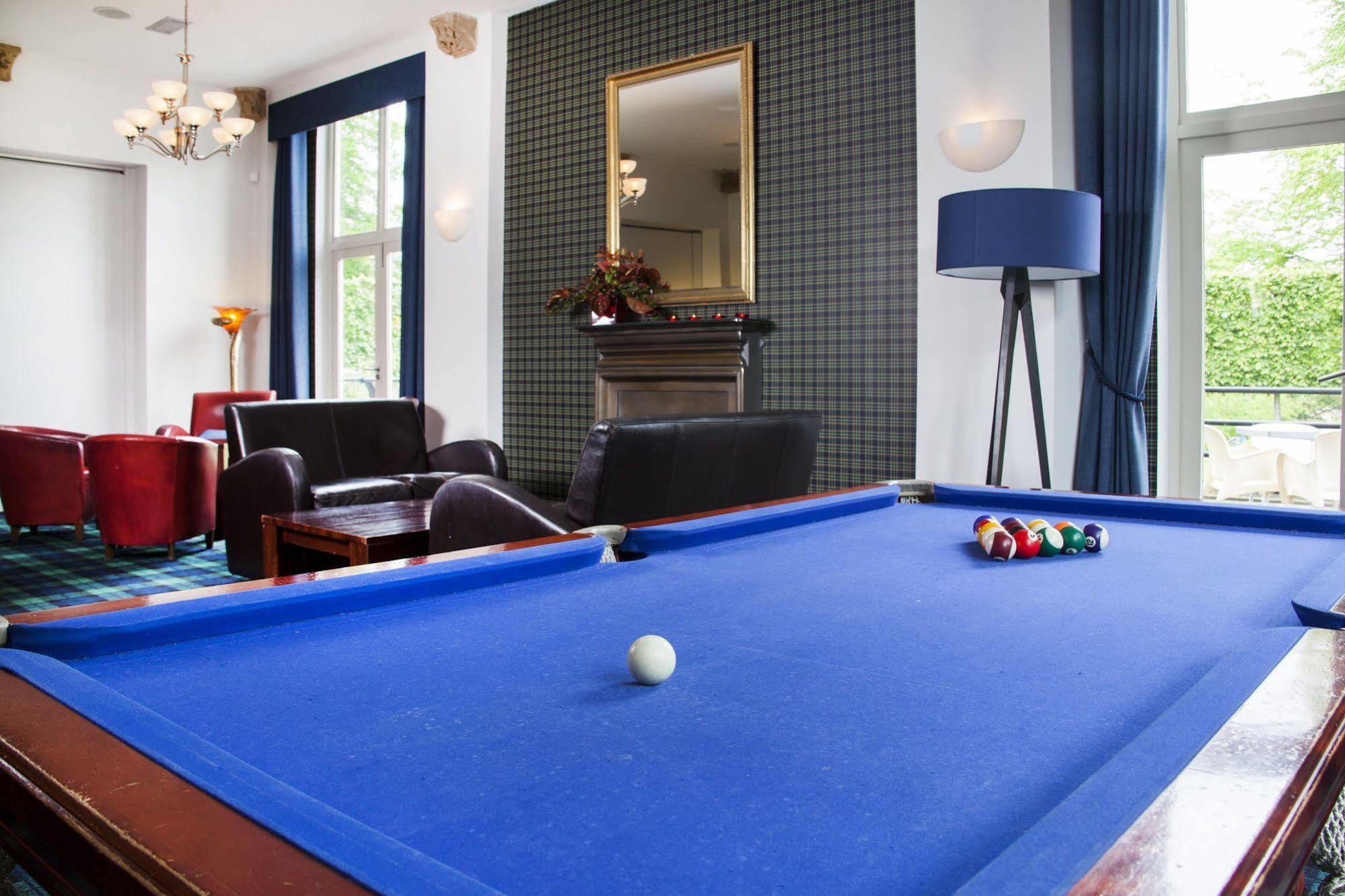 Lanes Hotel West Coker Bagian luar foto